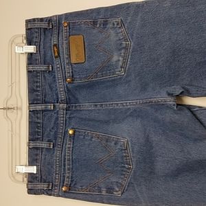 Vintage Wrangler Cowboy Cut Slim 936DEN 33x32